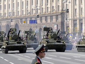 Кабмин выделил 15 млн гривен на организацию военного парада в Киеве