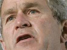 Буш требует прекращения огня в Южной Осетии