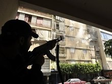 Оппозиция установила контроль над Бейрутом: 18 человек убиты, более 100 ранены