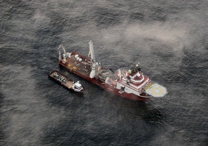 Нефтяники перекрыли одну из трех аварийных скважин на дне Мексиканского залива