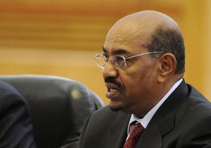 Президент Судана признал, что страна поставляла оружие в Ливию вопреки санкциям ООН