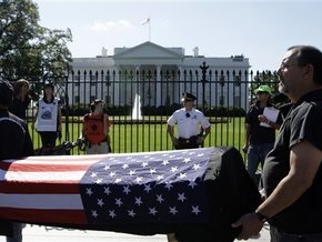 Возле Белого дома прошла акция протеста против войн в Ираке и Афганистане