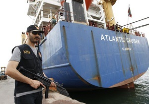 Судно украинской компании в Средиземном море перевозило шесть тысяч тонн взрывчатки