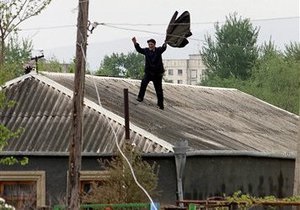 В Грузии сотни людей остались без крова из-за схода лавин и оползней