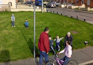 Канадский художник собрал ряд курьезных фотографий, сделанных Google Street View