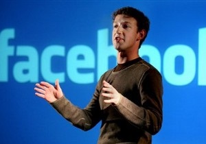 Мобильная аудитория Facebook впервые опередила веб-аудиторию