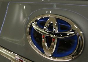 Toyota отзывает более миллиона автомобилей