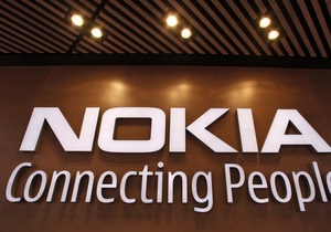 Nokia терпит убытки в 2012 году, акции компании упали почти на 20%