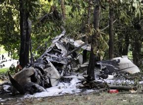 В центре Кракова легкомоторный самолет упал в парк