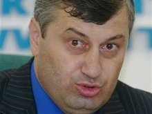 На президентов Абхазии и Южной Осетии возбуждены уголовные дела