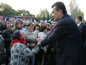 Янукович приезжал в Макеевку  посмотреть людям в глаза и сверить часы 