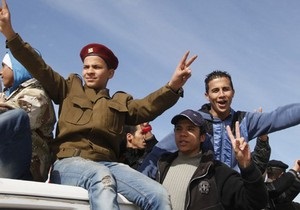 Оппозиционный Нацсовет Ливии провозгласил себя единственным представителем власти