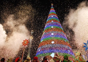 Власти Киева приглашают всех желающих украсить столицу к Новому году