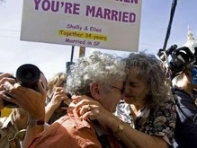 В Калифорнии разрешили однополые браки