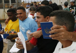 Кубинцы получили право выезжать за границу, не спрашивая разрешения у властей