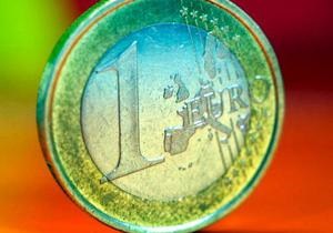 Евро вновь подешевел на межбанке