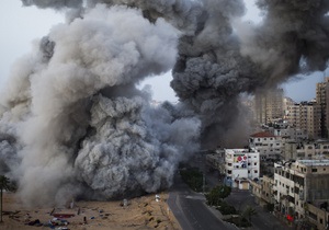 Израиль продолжает атаковать Газу. Палестинцы приостановили обстрелы