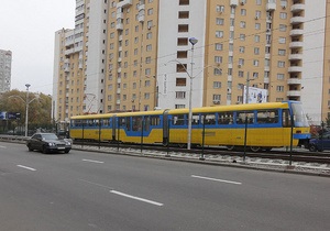 В Киеве открылись еще четыре станции скоростного трамвая