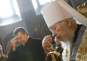 Янукович помолился с Митрополитом Владимиром