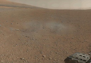 Кьюриосити передал панорамные снимки Марса