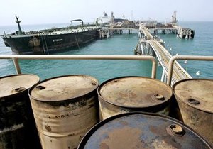 Нефть дорожает из-за ситуации вокруг Ирана