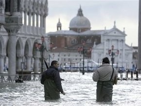 Наводнение в Венеции: город уходит под воду