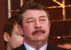 Источник: Янукович будет предлагать на должность министра обороны Кузьмука