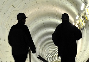 Власти изучают выводы международных экспертов о строительстве тоннеля под Днепром в Киеве