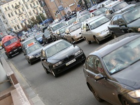 В Киеве с 1 марта вступают в силу новые правила парковки транспортных средств