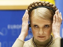 Тимошенко подарила Схефферу монографию Януковича