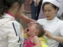 Китайцам, пострадавшим от землетрясения, разрешили родить еще одного ребенка