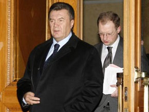 Опрос: Президентские рейтинги Януковича и Яценюка возросли