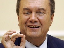Янукович: Чем больше будет внуков, тем крепче будет дед