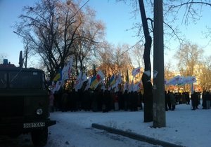 Суд по делу ЕЭСУ: сторонники Тимошенко не испугались 17-тиградусного мороза