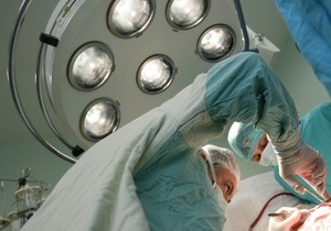 Киевские хирурги провели уникальную для Украины операцию на сердце