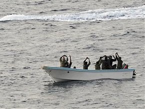 Сомалийские пираты освободили за выкуп японский танкер