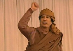 Силы Каддафи захватили город Адждабия
