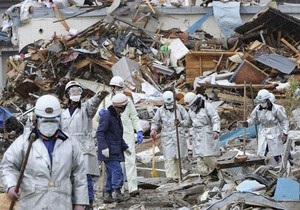 Японская полиция обнаружила при разборе завалов на побережье свыше $12 миллионов