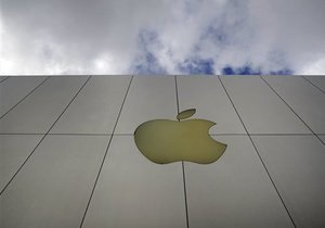 Apple вновь пожаловалась на HTC из-за патентов