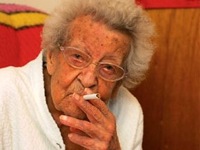 Курильщица с 95-летним стажем бросила вредную привычку