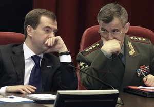 Медведев отправил  в отставку 15 генералов МВД