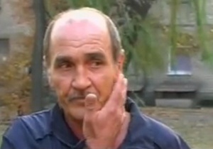СМИ: В Донецкой области гаишники жезлом избили мужчину из-за канистры бензина