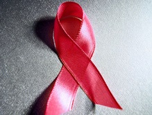 Киевский центр СПИДа лечит больных просроченными лекарствами?