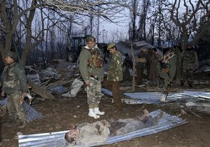 В Индии боевики-маоисты сожгли деревню и убили девять человек