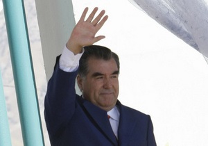 Президент Таджикистана назначил 23-летнего сына на высокий государственный пост