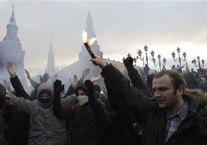 СМИ не исключают новых столкновений в центре Москвы