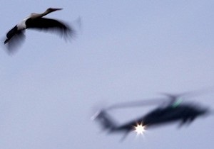 Коалиция продолжает авиаудары по Ливии, сторонники Каддафи проводят наземные операции