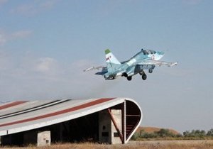 Министры обороны Украины и РФ договорились об аренде авиатренажера НИТКА в Крыму