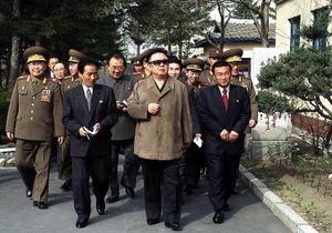 Ким Чен Уну присвоили звание генерала