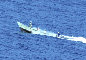 Сомалийские пираты захватили танкер с нефтью из ОАЭ